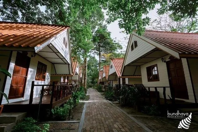 Deluxe Bungalow