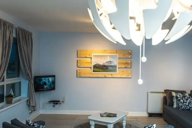 Beautiful and Spacious 2 Bedroom Beach View Apartment