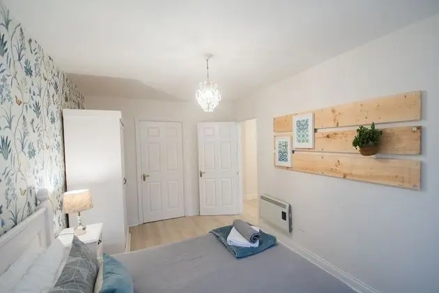 The Boutique by the Sea - 2 Bedroom Beach View Apartment