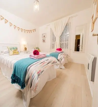 The Boutique by the Sea - 2 Bedroom Beach View Apartment