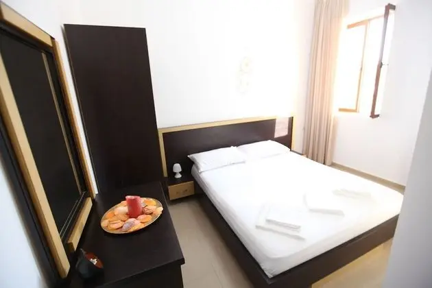 Tek Büyük Yataklı Oda