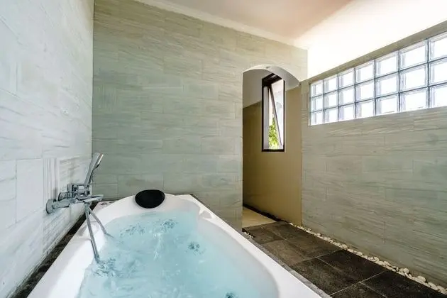 Villa, 2 Yatak Odası, Kişiye Özel Havuzlu, Bahçe Manzaralı