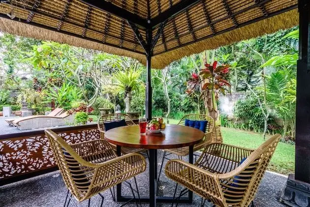 Villa, 3 Yatak Odası, Kişiye Özel Havuzlu, Bahçe Manzaralı