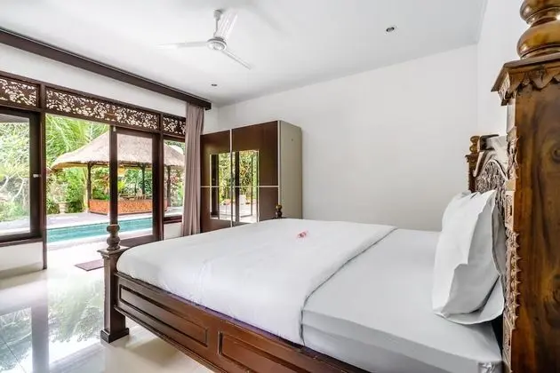 Villa, 3 Yatak Odası, Kişiye Özel Havuzlu, Bahçe Manzaralı