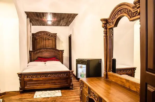 Basic Tek Büyük Yataklı Oda, Bahçe Manzaralı