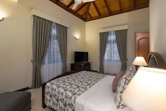 Deluxe Lower Bungalow