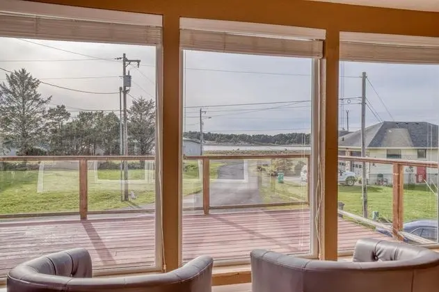 Ev, Birden Çok Yatak (Bungalow By The Bay)