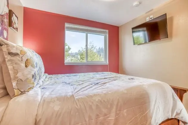 Ev, Birden Çok Yatak (Bungalow By The Bay)