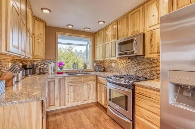 Ev, Birden Çok Yatak (Bungalow By The Bay)