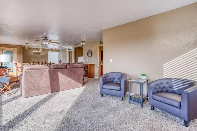 Ev, Birden Çok Yatak (Bungalow By The Bay)