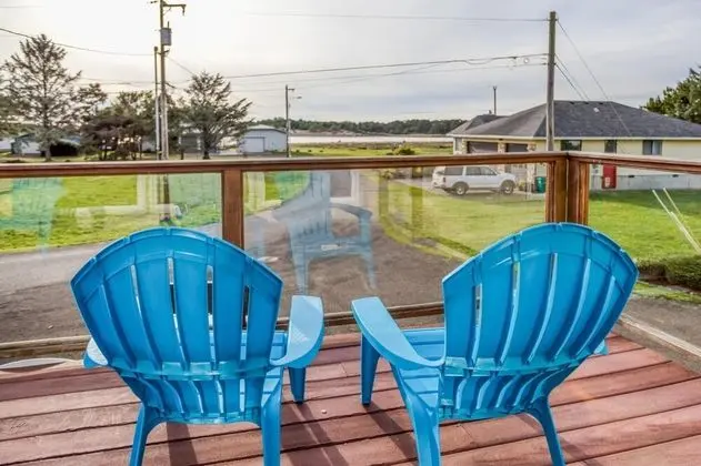 Ev, Birden Çok Yatak (Bungalow By The Bay)