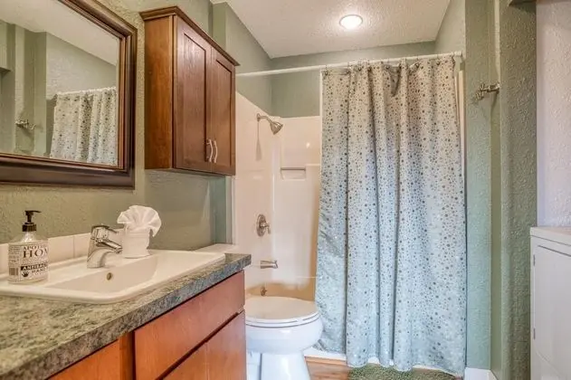 Ev, Birden Çok Yatak (Bungalow By The Bay)