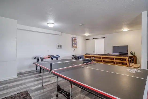 Ev, Birden Çok Yatak (Bungalow By The Bay)