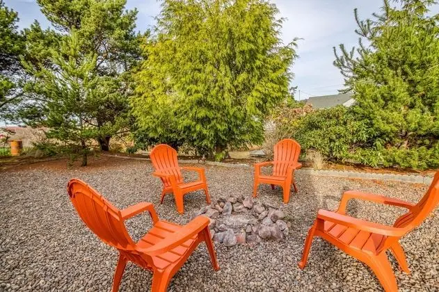 Ev, Birden Çok Yatak (Bungalow By The Bay)