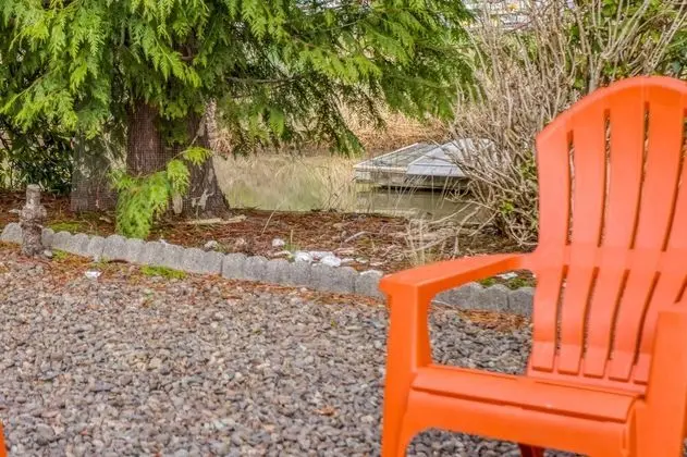 Ev, Birden Çok Yatak (Bungalow By The Bay)