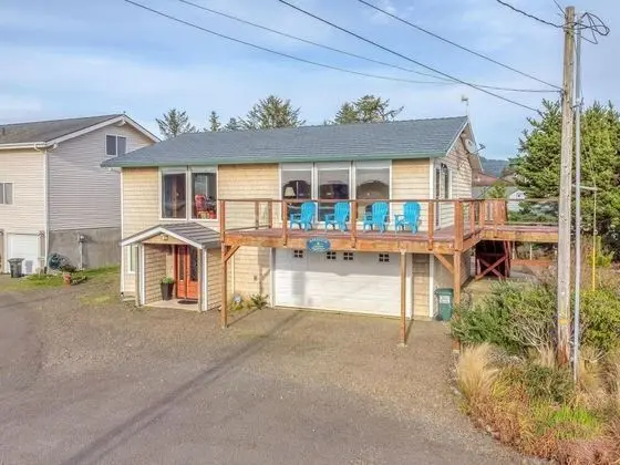 Ev, Birden Çok Yatak (Bungalow By The Bay)