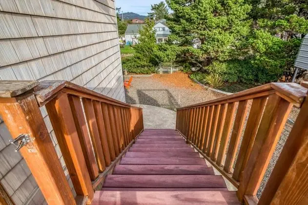 Ev, Birden Çok Yatak (Bungalow By The Bay)