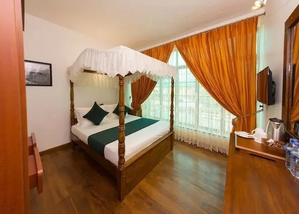 Deluxe Tek Büyük Yataklı Oda, Sigara İçilmez, Dağ Manzaralı