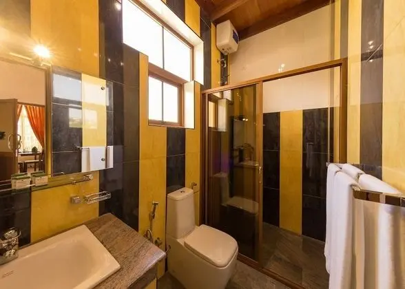 Deluxe Tek Büyük Yataklı Oda, Sigara İçilmez, Dağ Manzaralı