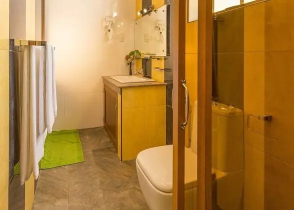 Deluxe Tek Büyük Yataklı Oda, Sigara İçilmez, Dağ Manzaralı