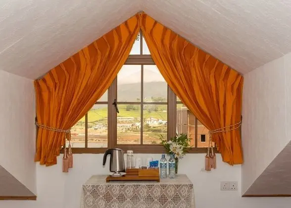 Romantic Tek Büyük Yataklı Oda, Göl Manzaralı