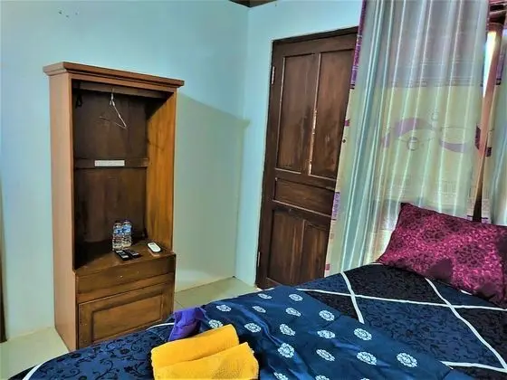 Bungalov, Havuz Manzaralı