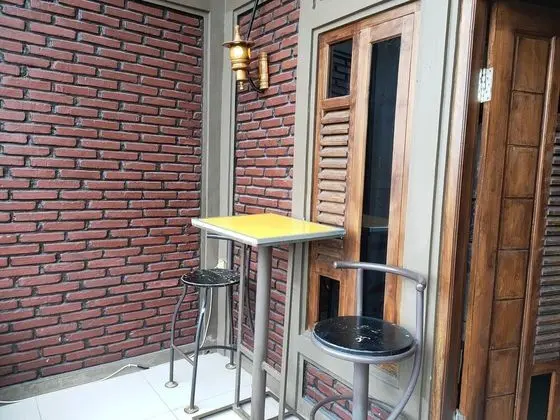 Bungalov, Havuz Manzaralı