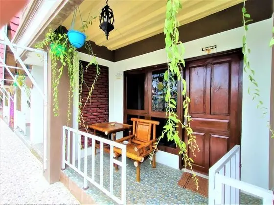 Bungalov, Havuz Manzaralı