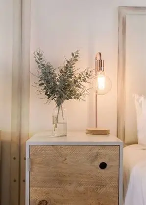 Design Tek Büyük Yataklı Oda, 1 Büyük (Queen) Boy Yatak, Denize Sıfır