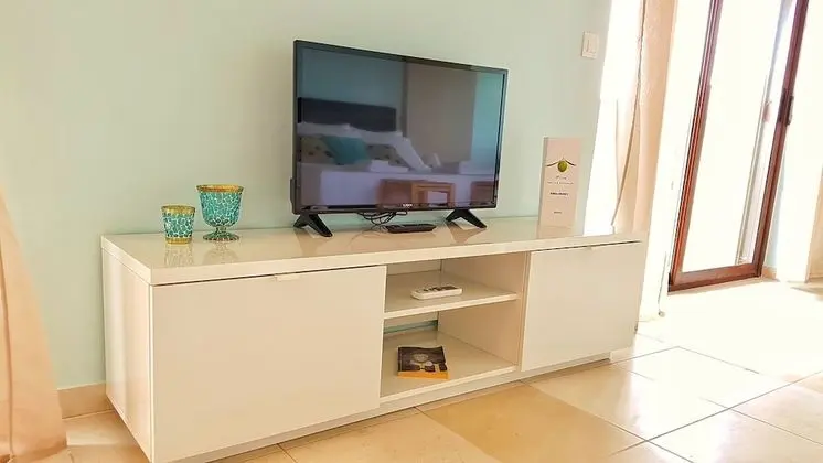 Stüdyo (3 Adults, No kitchen)