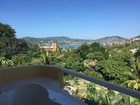 Superior Bungalov, Havuz Manzaralı