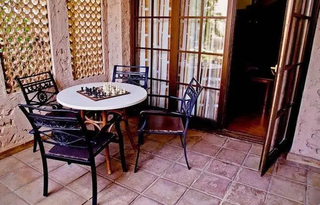 Bungalov (2 adults and 2 children)