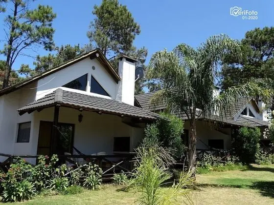 Family Bungalov, 2 Yatak Odası, Havuz Manzaralı