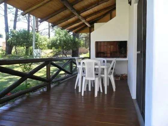 Family Bungalov, 2 Yatak Odası, Havuz Manzaralı