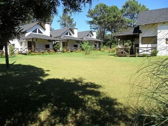Family Bungalov, 2 Yatak Odası, Havuz Manzaralı