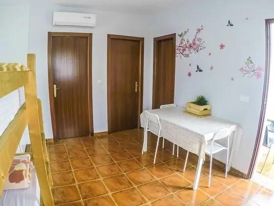 Basic Bungalov, 2 Yatak Odası (no kitchen)