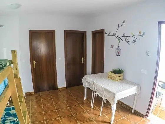 Basic Bungalov, 2 Yatak Odası (no kitchen)