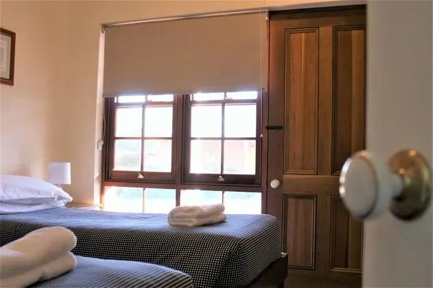 Groom's Quarters (up to four guests)
