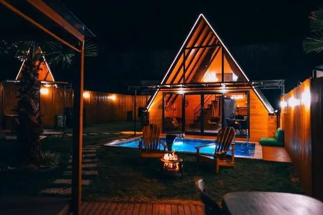 Bungalow, Göl Manzaralı, Isıtmalı Özel Havuzlu