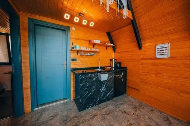 Bungalow, Göl Manzaralı, Isıtmalı Özel Havuzlu