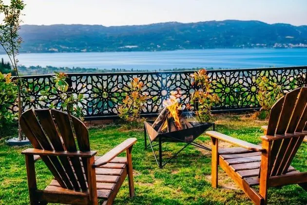 Teras Bungalow Oda, Göl Manzaralı, Isıtmalı Özel Havuzlu