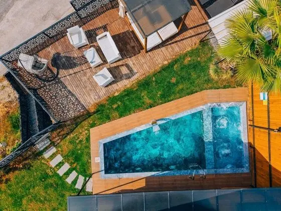 Teras Bungalow Oda, Göl Manzaralı, Isıtmalı Özel Havuzlu