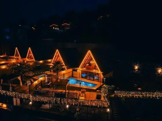 Teras Bungalow Oda, Göl Manzaralı, Isıtmalı Özel Havuzlu