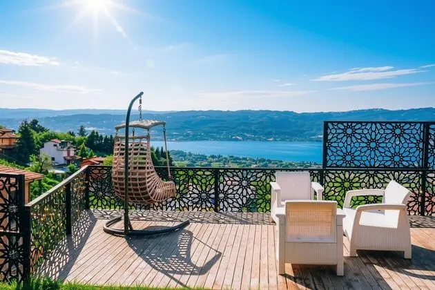 Teras Bungalow Oda, Göl Manzaralı, Isıtmalı Özel Havuzlu
