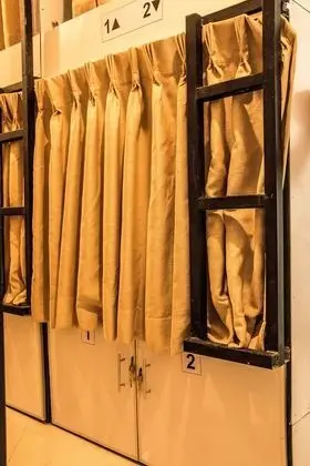 Luxury Ortak Ranzalı Oda, Karma Ranzalı Oda, Sigara İçilebilir