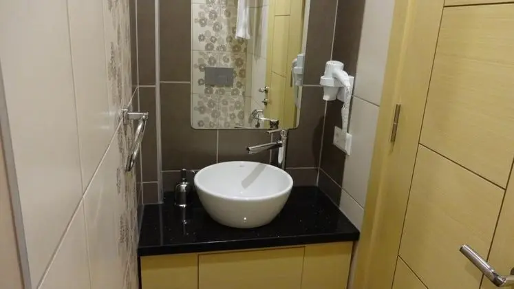 Ekonomik Çift Kişilik Oda, Simge Yapı Manzaralı, 2. Kat