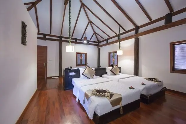 Villa (Free roundtrip & City shuttle)