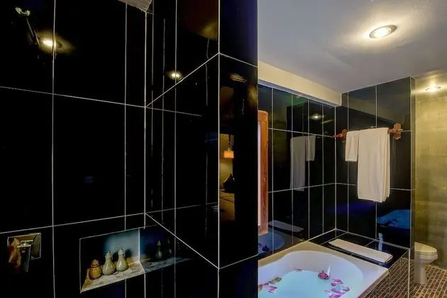 Üç Kişilik Oda (Private Villa - Free roundtrip & City)