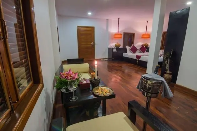 Üç Kişilik Oda (Private Villa - Free roundtrip & City)