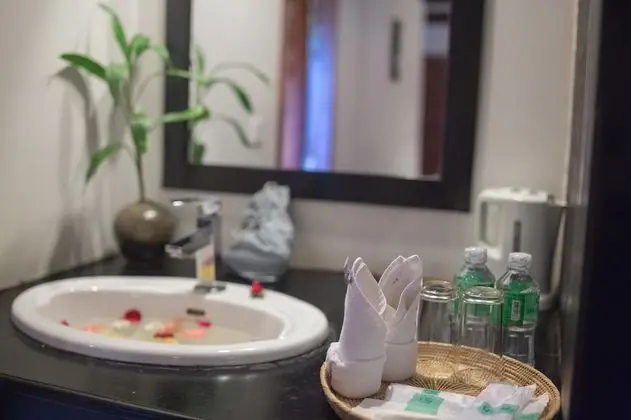 Deluxe King or Twin Room, Pool View - Free Pick Up and Transfer